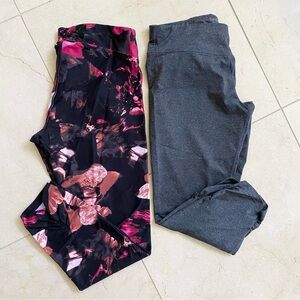 Bundle of 2 Calvin Klein Capri Crop Leggings Medium